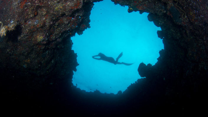 Snorkelling the Blue Hole Maldives Snorkelling
